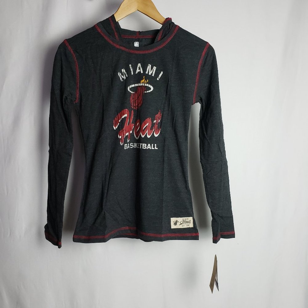 NBA Girls Loud Fan Hooded T-Shirt / Top